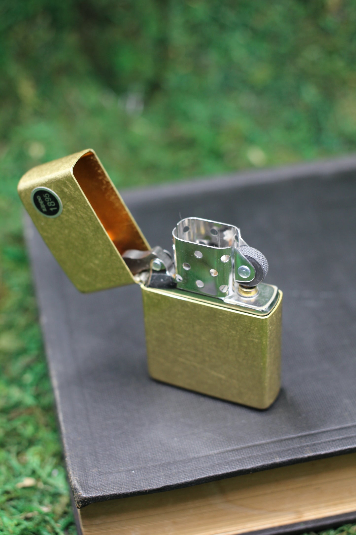 Street Brass Zippo