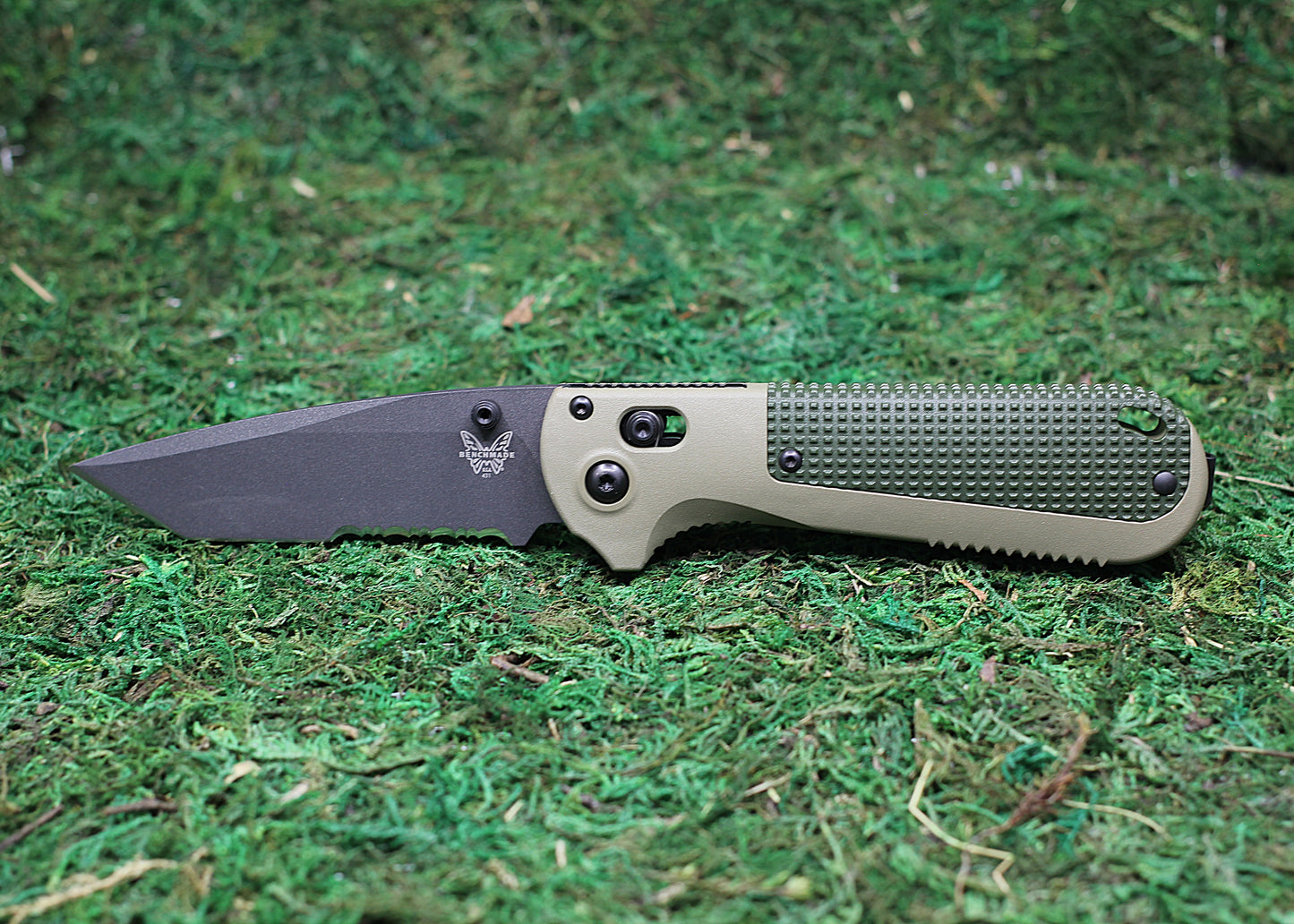 Benchmade Redoubt