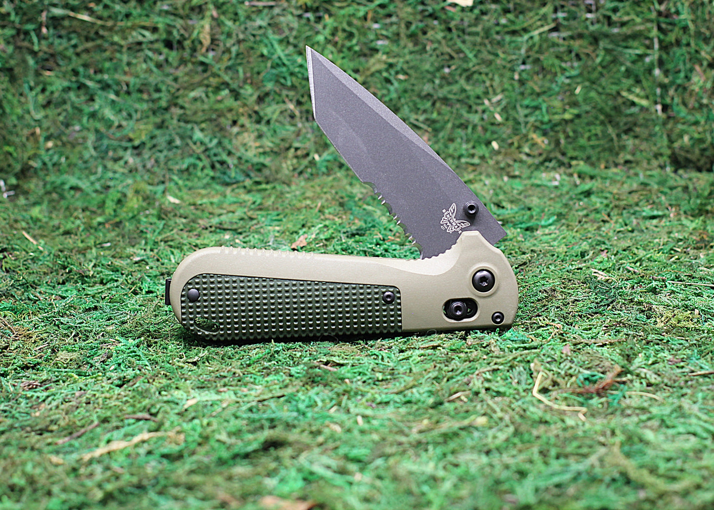 Benchmade Redoubt